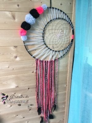 Attrape-rêve 40 cm modèle lune et pompons